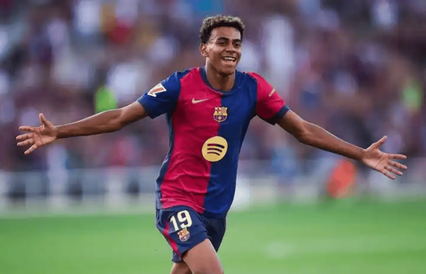 3-0大胜后的@埃尔切足球俱乐部 为大家带来一段胜利之舞