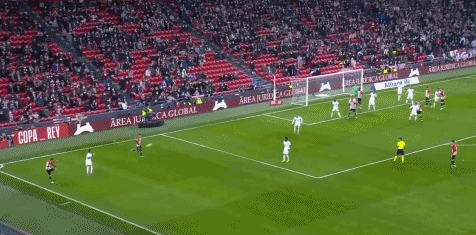 巴萨主席拉波尔塔圣诞晚宴展现亲和力 球队领跑西甲前景光明