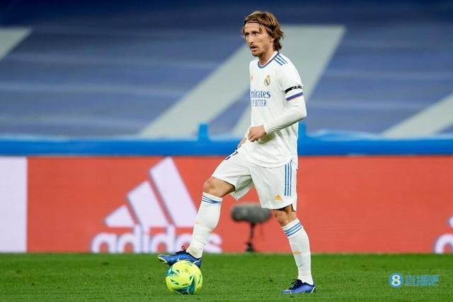 雷迪克：东契奇在并非最佳状态下拿下三双，不可思议的表现